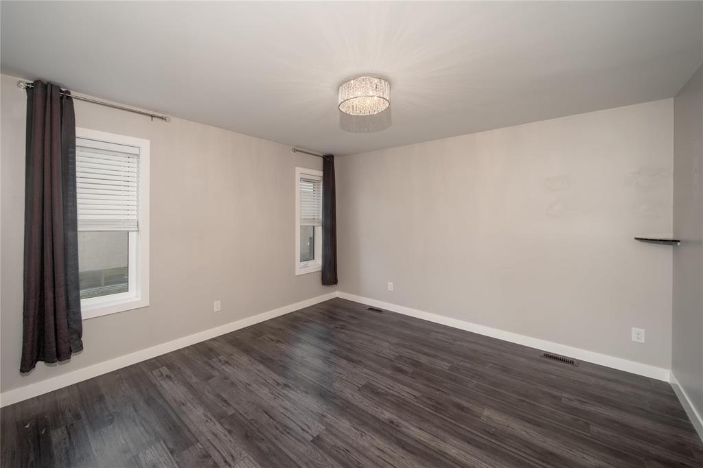 1 Aston Cove, Steinbach, Manitoba R5G 2P2 - Photo 11 - 202616916