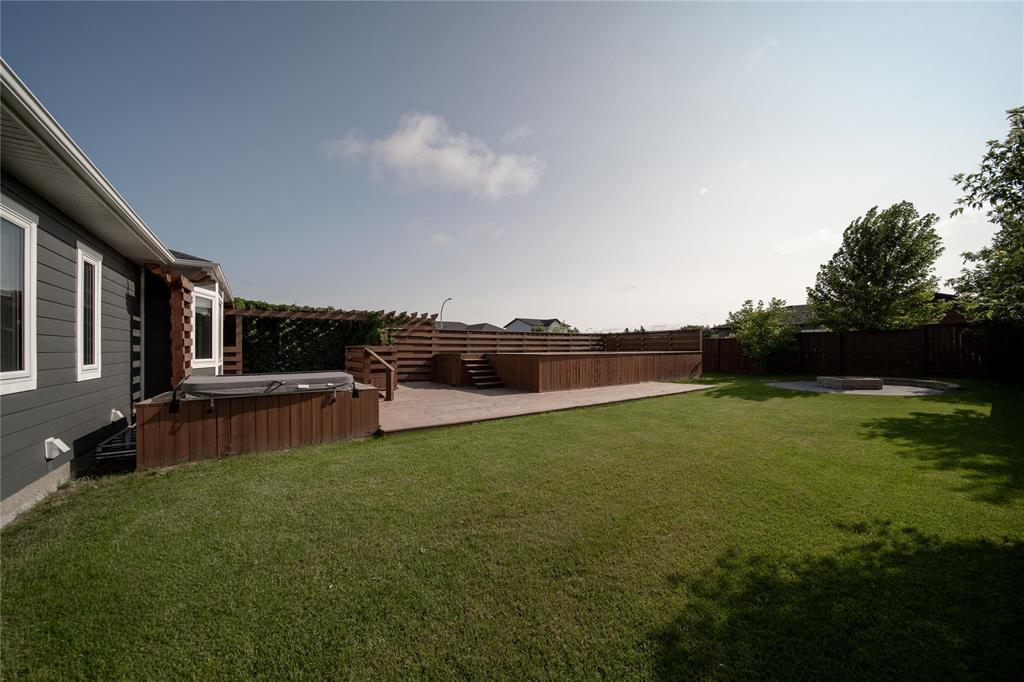 1 Aston Cove, Steinbach, Manitoba R5G 2P2 - Photo 22 - 202616916