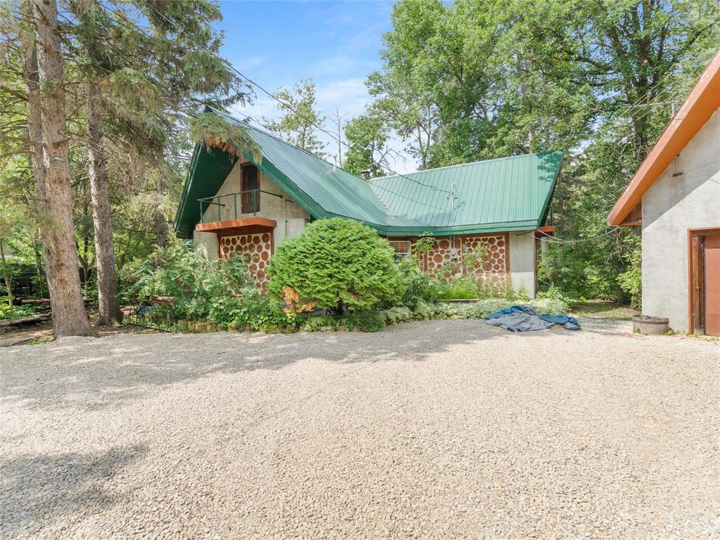 65 River Road N, Beausejour, Manitoba  R0E 0C0 - Photo 1 - 202617395