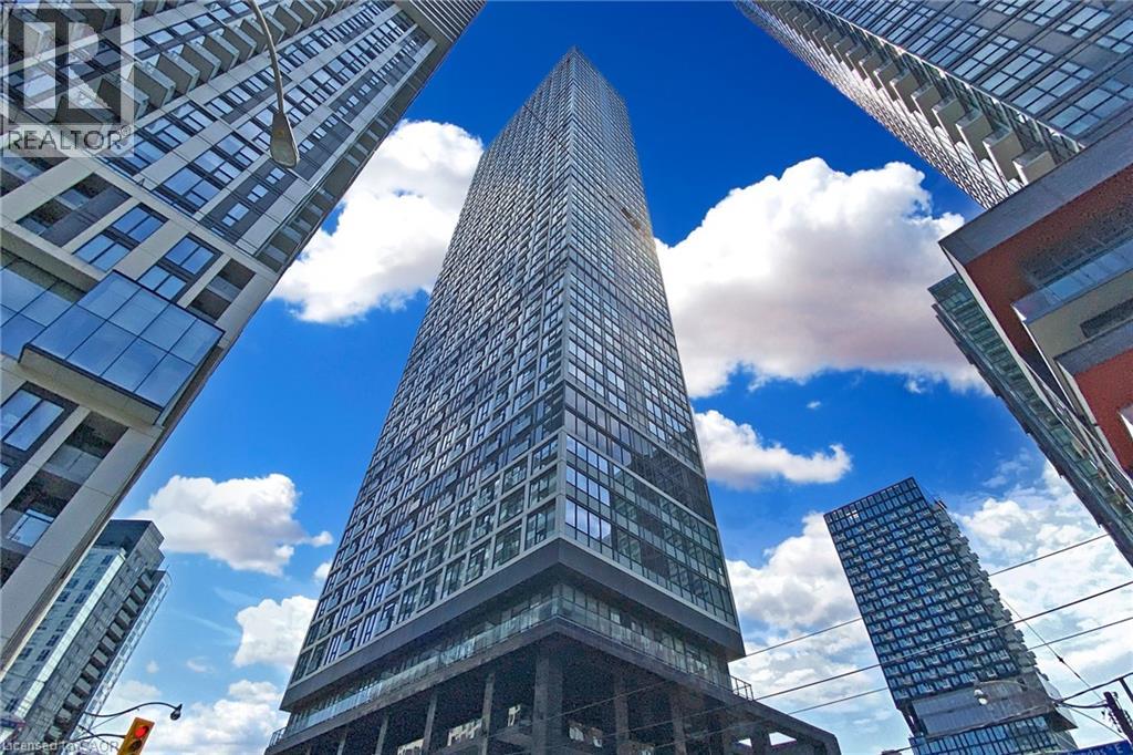 181 DUNDAS Street E Unit# PH02