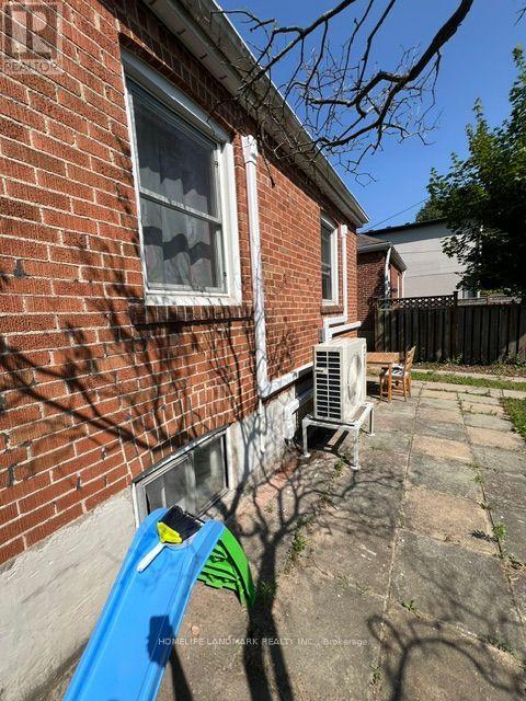 (Bsmt) - 11 Hutton Avenue, Toronto (East York), Ontario  M4C 3L2 - Photo 10 - E13595558