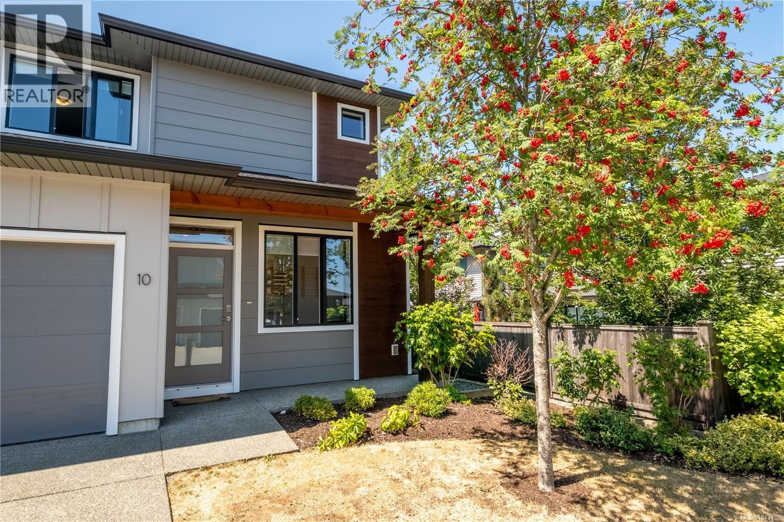 10 2607 Kendal Ave, Cumberland, British Columbia  V0R 1S0 - Photo 1 - 1043132