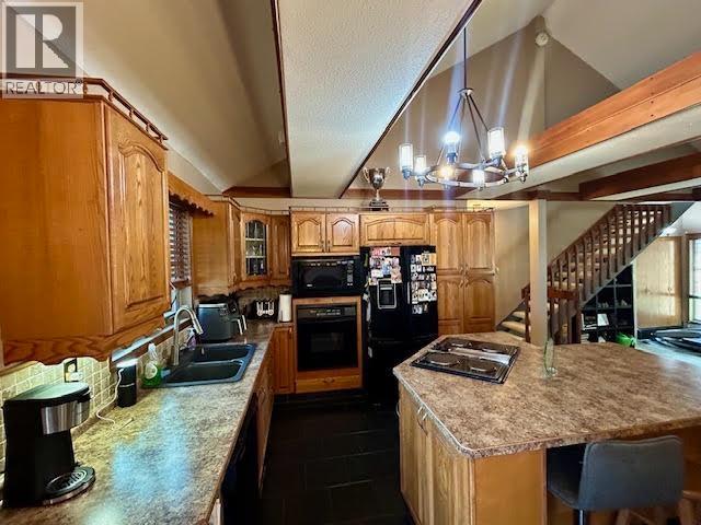 5516 Minnaker Crescent, Fort Nelson, British Columbia  V0C 1R0 - Photo 11 - R3148654