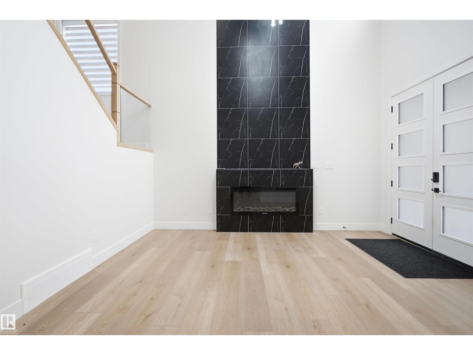 304 33 Av NW, Edmonton, Alberta  T6T 2V8 - Photo 5 - E4500185