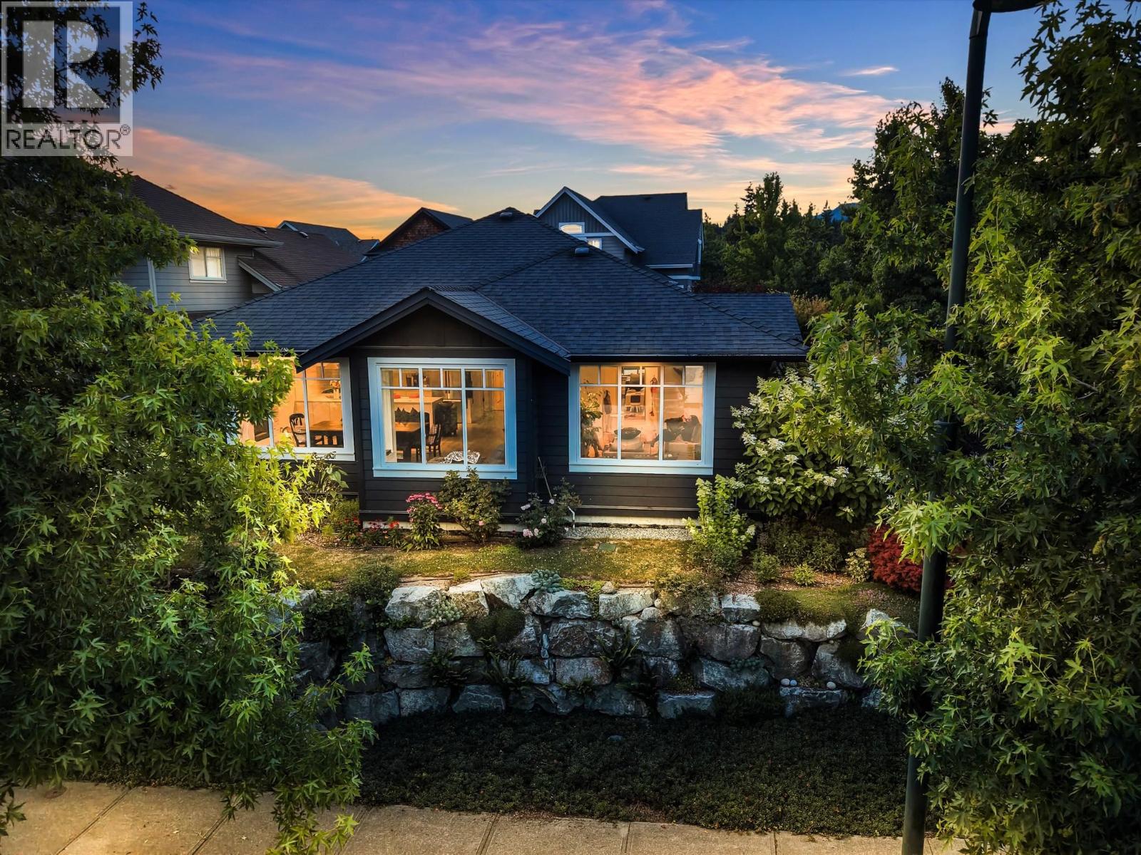 2985 Strangway Place, Squamish, British Columbia  V8B 0P8 - Photo 16 - R3149187