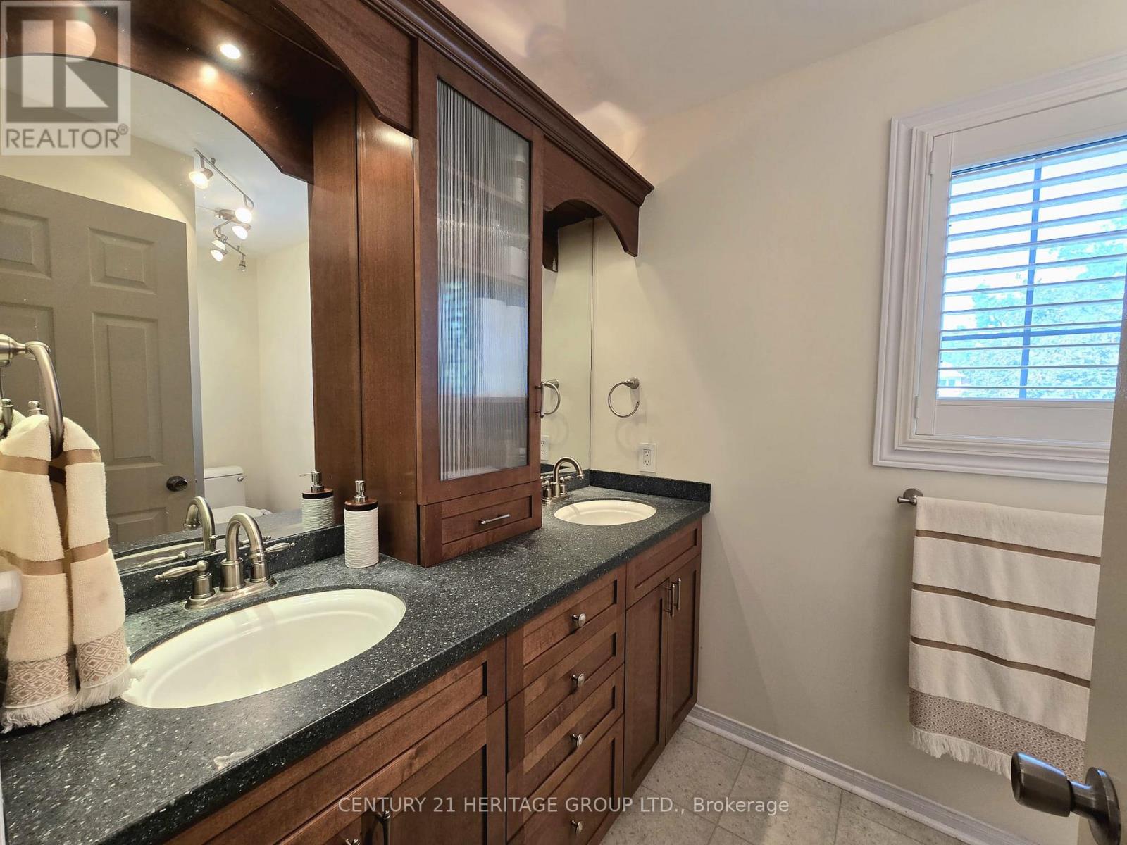 163 Fox Run, Barrie, Ontario  L4N 6E3 - Photo 15 - S13595644
