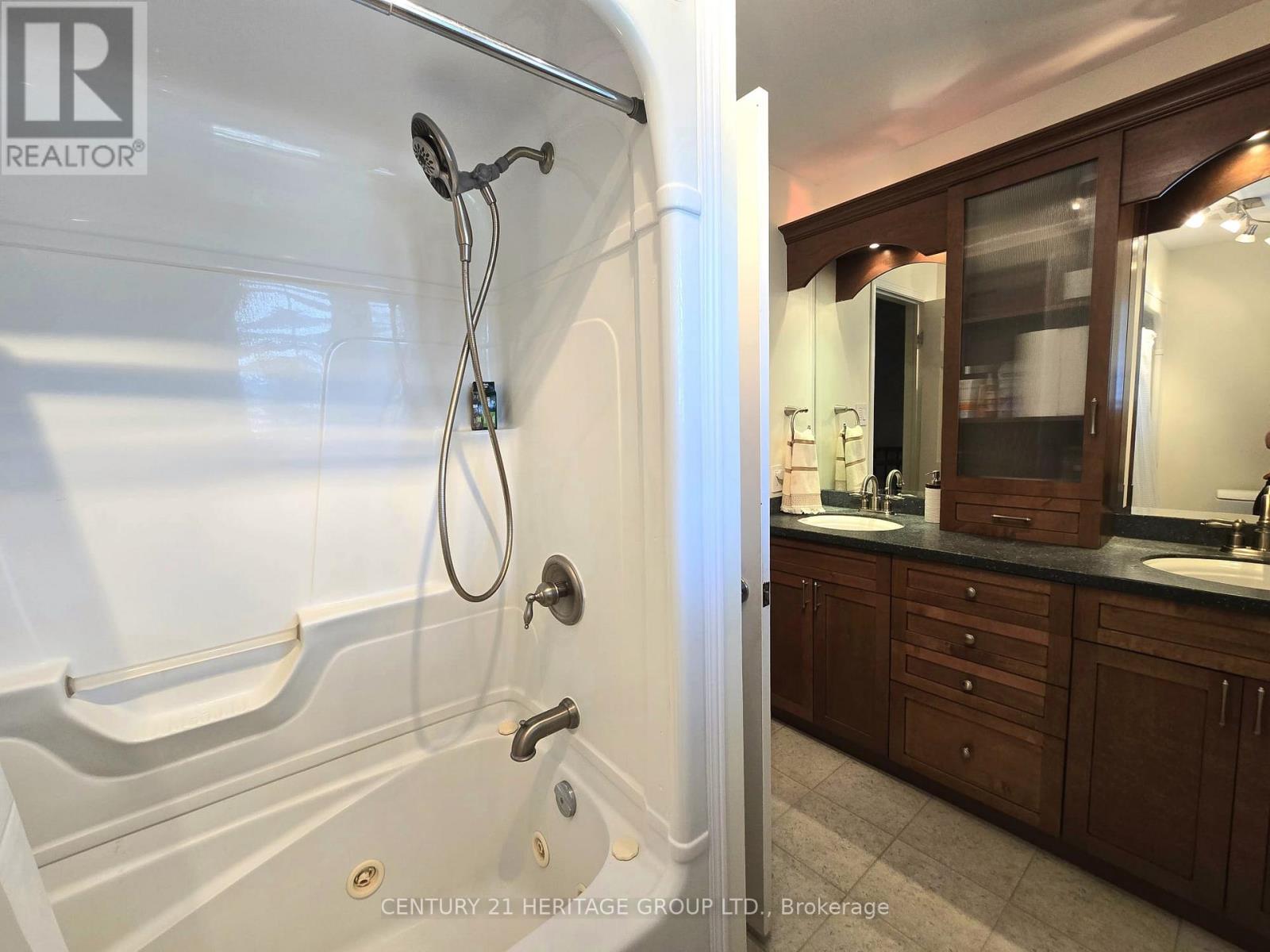 163 Fox Run, Barrie, Ontario  L4N 6E3 - Photo 16 - S13595644