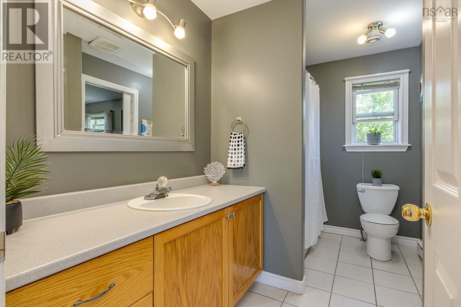 16 Quindora Crescent, Dartmouth, Nova Scotia  B2W 6G3 - Photo 23 - 202618350