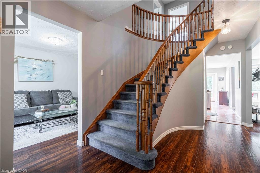54 Selkirk Street, Caledonia, Ontario  N3W 1J4 - Photo 3 - 40850458