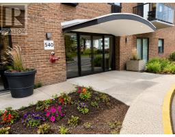 401 - 540 PROUDFOOT LANE, London North, Ontario