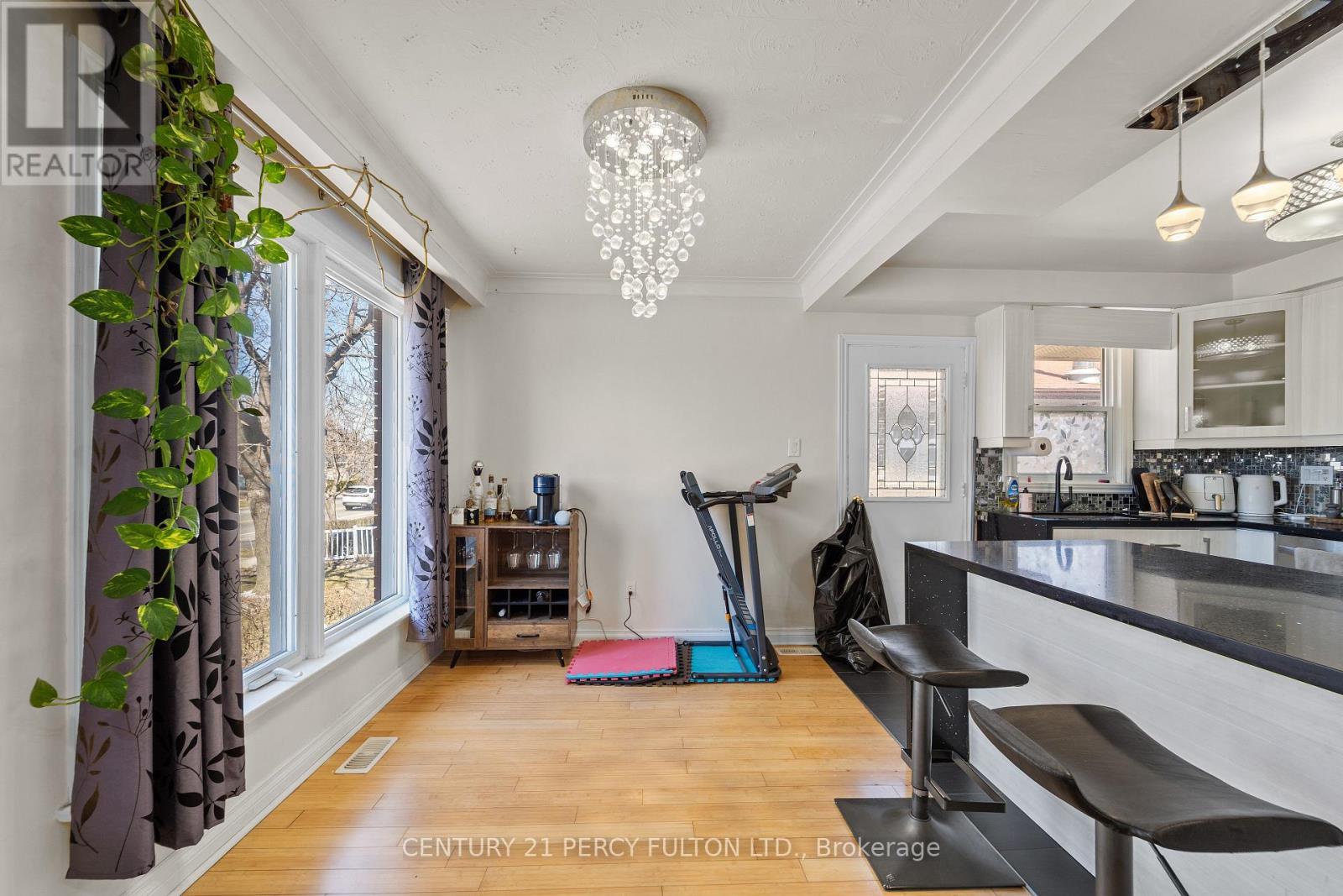 826 Brimorton Drive, Toronto, Ontario  M1G 2S9 - Photo 9 - E13595678