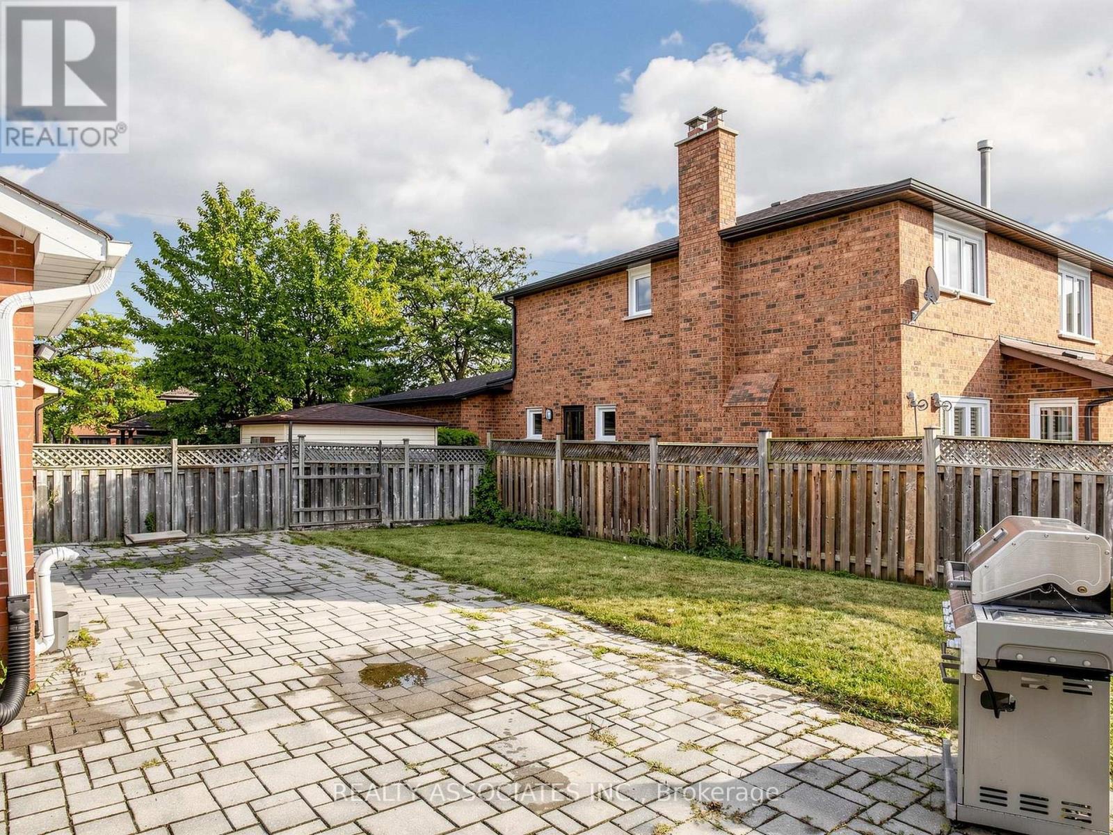 96 Zinnia Place S, Vaughan, Ontario  L4L 6G7 - Photo 39 - N13592408