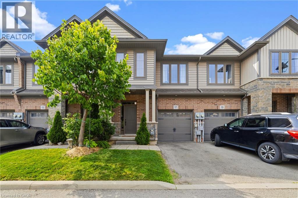 17 SOUTHSHORE Crescent, Stoney Creek