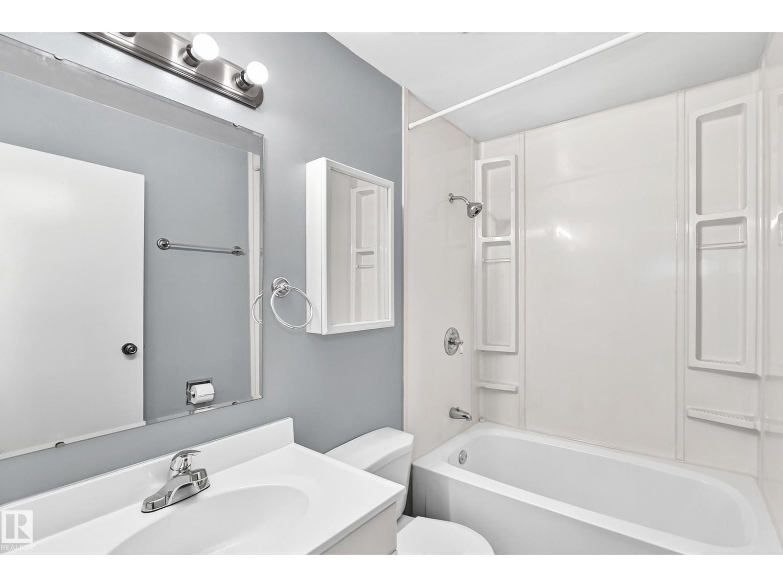 Unknown Address, ,    - Photo 38 - E4500158