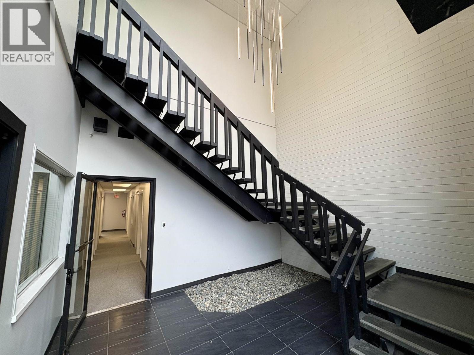 204 Blue Mountain Street, Coquitlam, British Columbia  V3K 4H1 - Photo 2 - C8080648