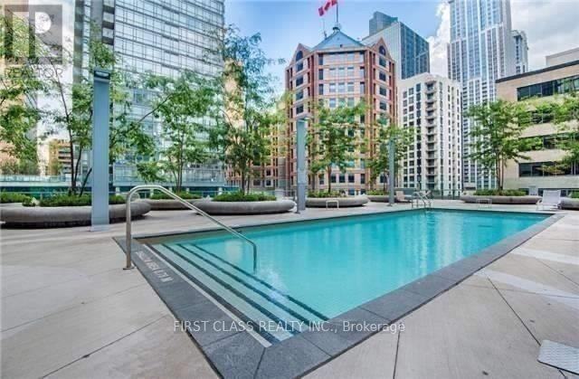 2401 - 832 Bay Street, Toronto, Ontario  M5S 1Z6 - Photo 15 - C13595770