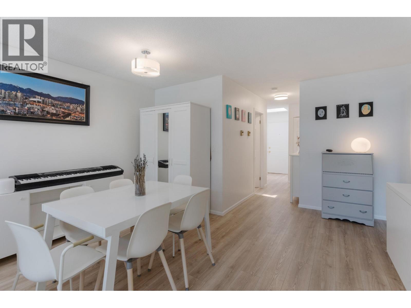 403 106 W Kings Road, North Vancouver, British Columbia  V7N 2L8 - Photo 7 - R3149213