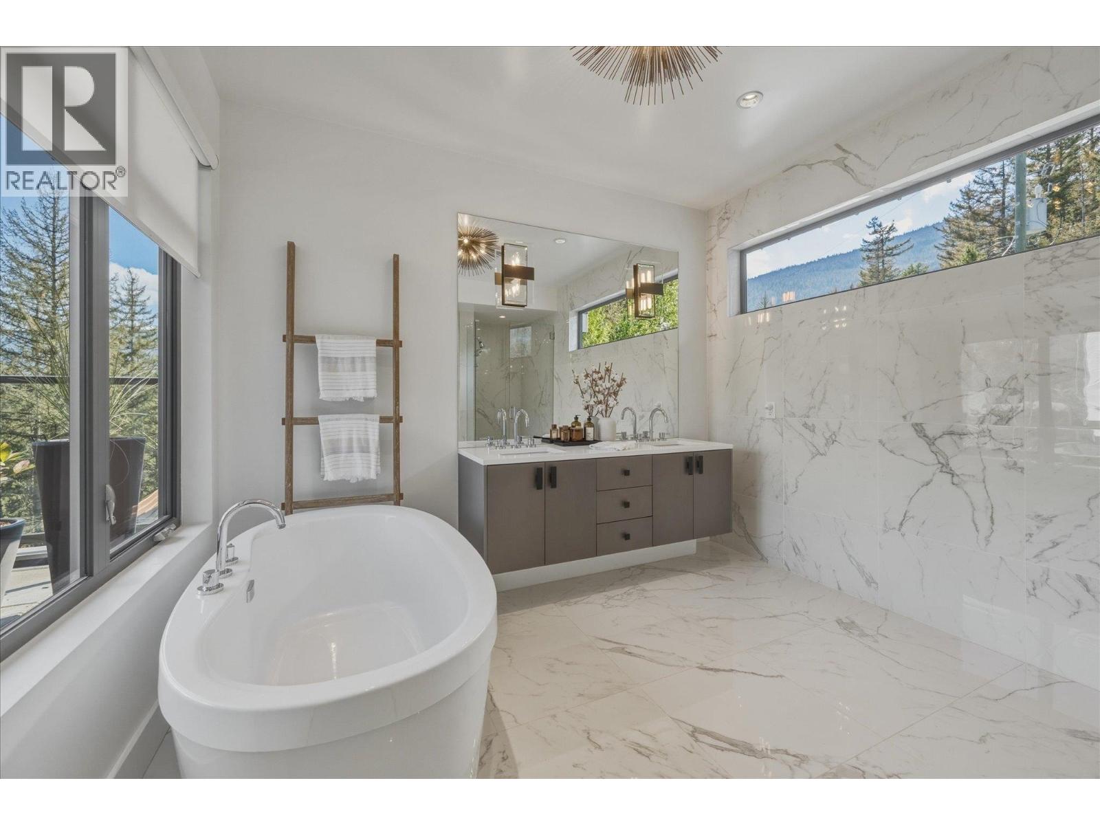 8206 Mountain View Drive, Whistler, British Columbia  V8E 0G3 - Photo 26 - R3149235