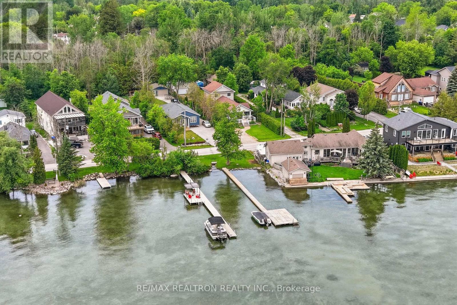 1050 Wisker Avenue, Innisfil, Ontario  L0L 1C0 - Photo 1 - N13589204