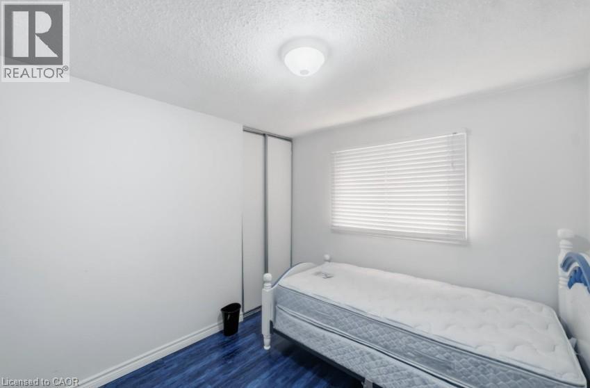 402 Midwood Crescent, Waterloo, Ontario  N2L 5N5 - Photo 14 - 40850419