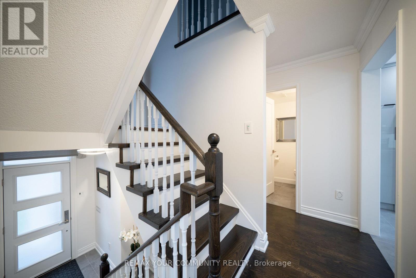 40 Tania Crescent, Vaughan, Ontario  L6A 2M8 - Photo 6 - N13594788