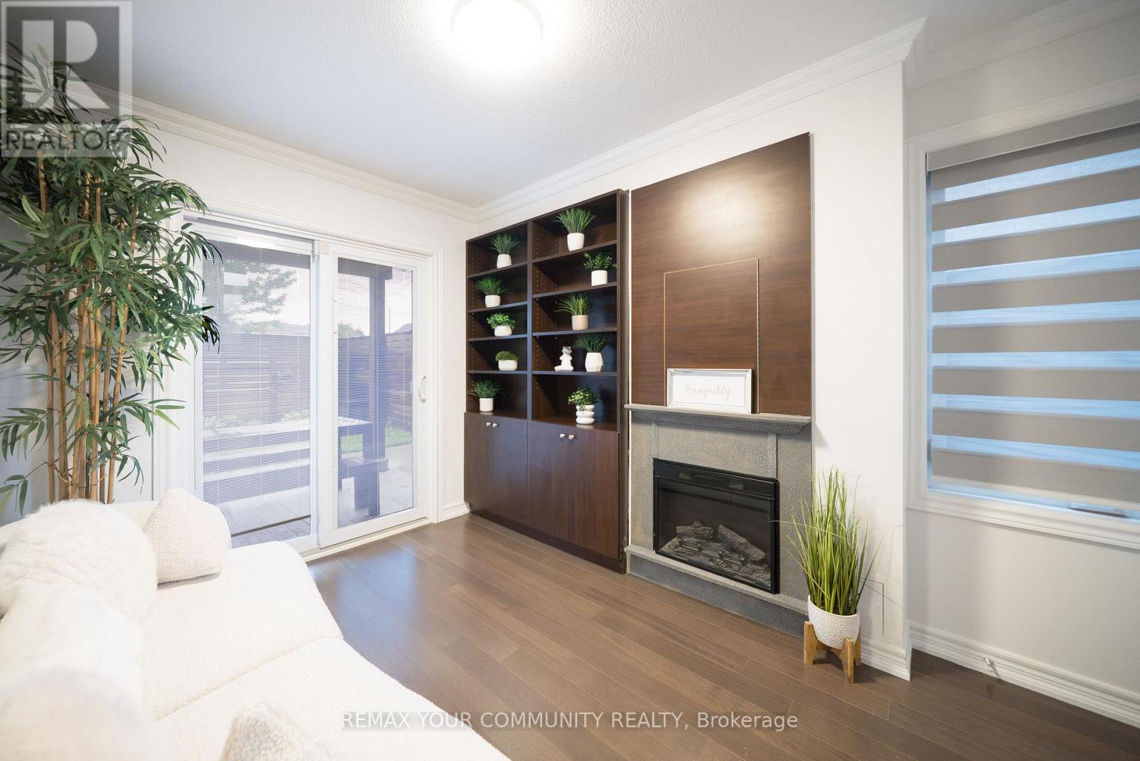 40 Tania Crescent, Vaughan, Ontario  L6A 2M8 - Photo 4 - N13594788