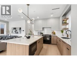 1 2258 NAPIER STREET, Vancouver, British Columbia