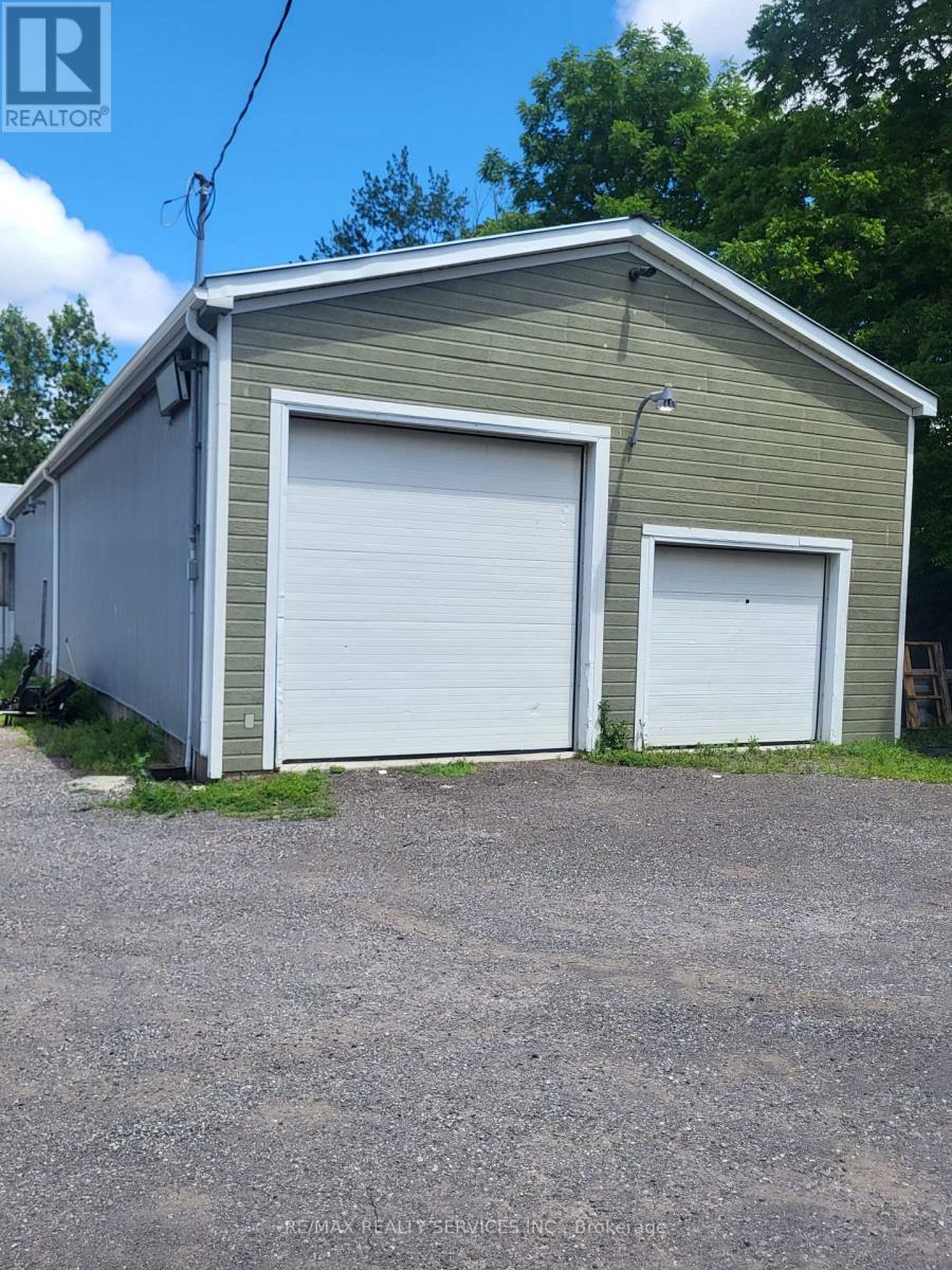 2 - 698 HIGHWAY 6 HIGHWAY, Hamilton, Ontario