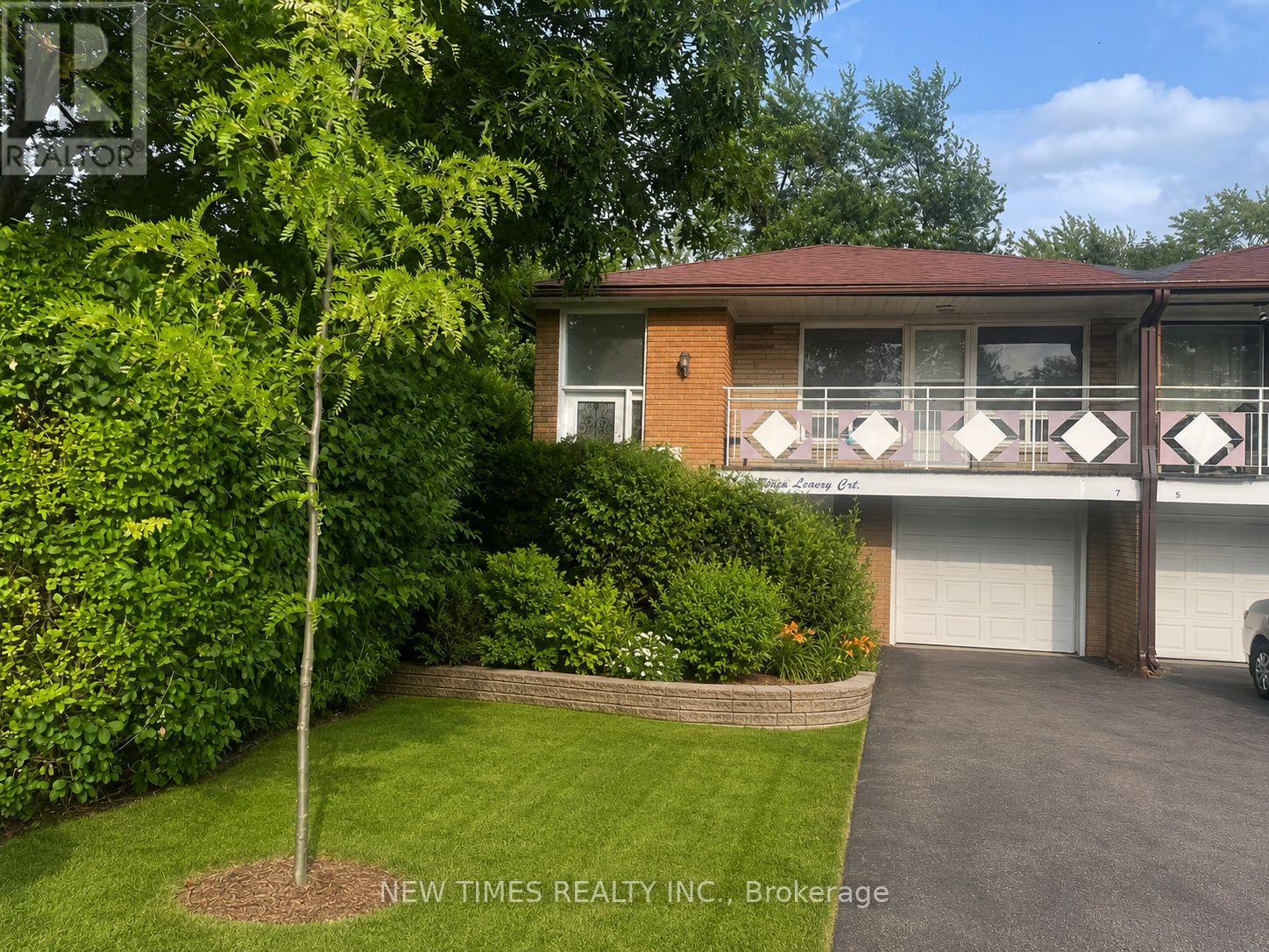 UPPER - 7 LEAVEY COURT, Toronto, Ontario