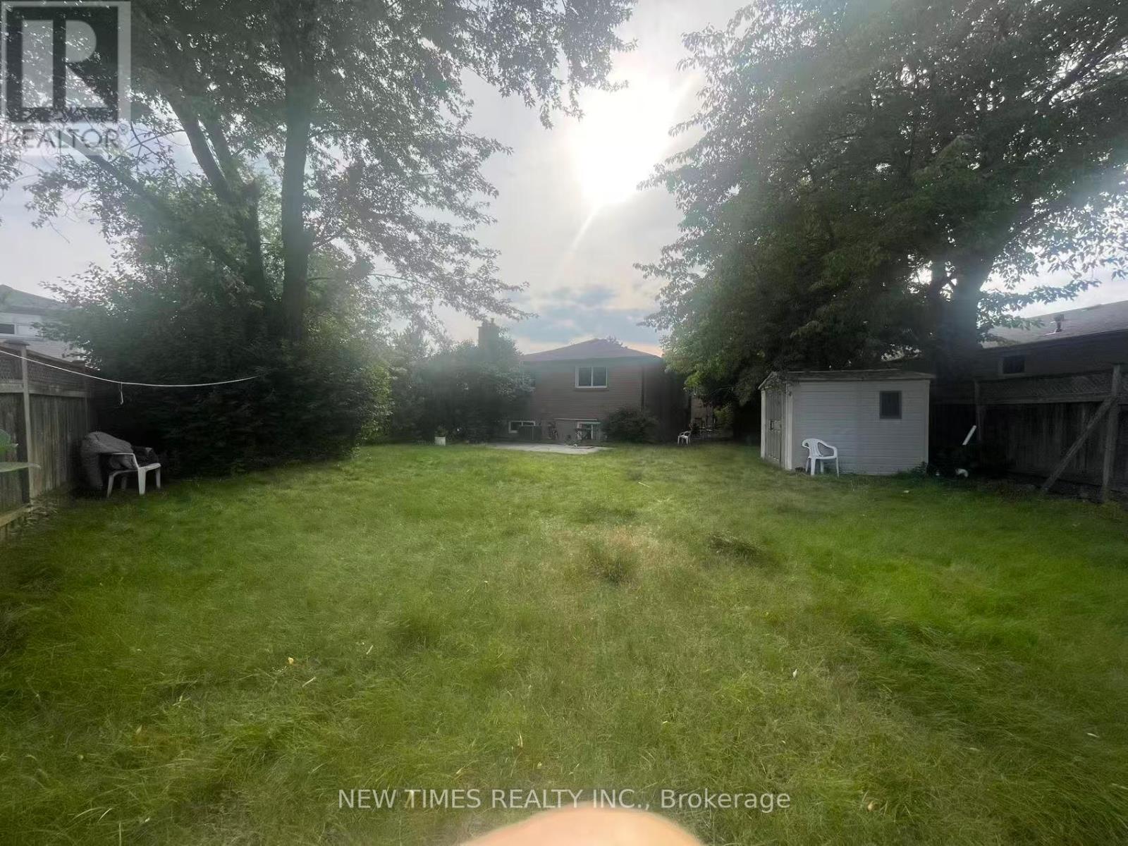Upper - 7 Leavey Court, Toronto, Ontario  M2H 1E5 - Photo 17 - C13486508