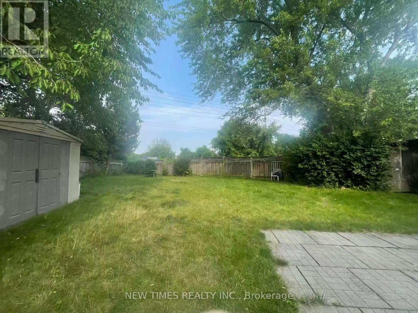Upper - 7 Leavey Court, Toronto, Ontario  M2H 1E5 - Photo 16 - C13486508