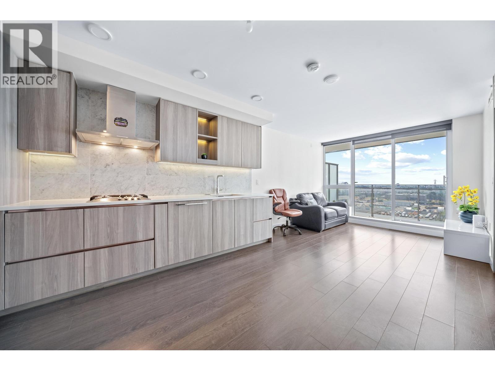 1107 433 SW MARINE DRIVE