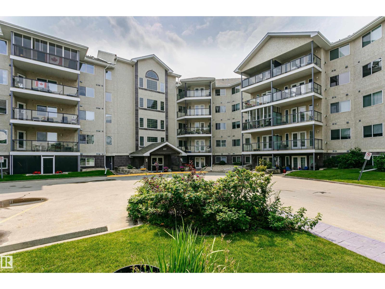 #413 237 YOUVILLE DR E NW, Edmonton, Alberta