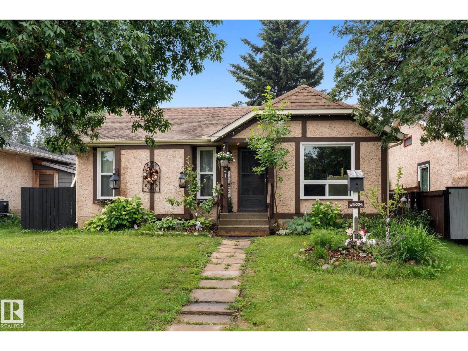 121 Greenwood Dr, Spruce Grove, Alberta  T7X 1X8 - Photo 2 - E4500192