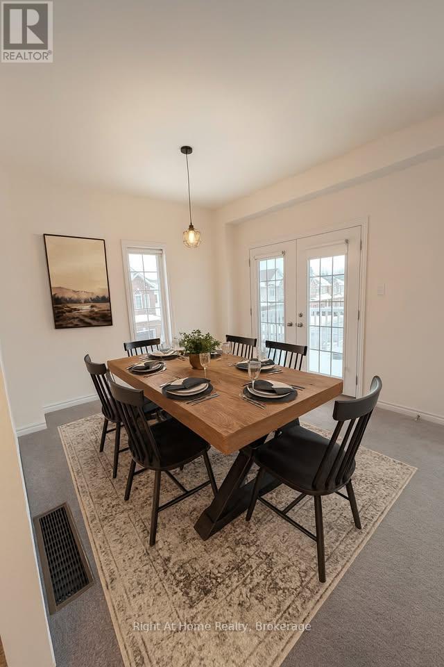 17 Roseberry Lane, Kitchener, Ontario  N2B 0A9 - Photo 5 - X13595884