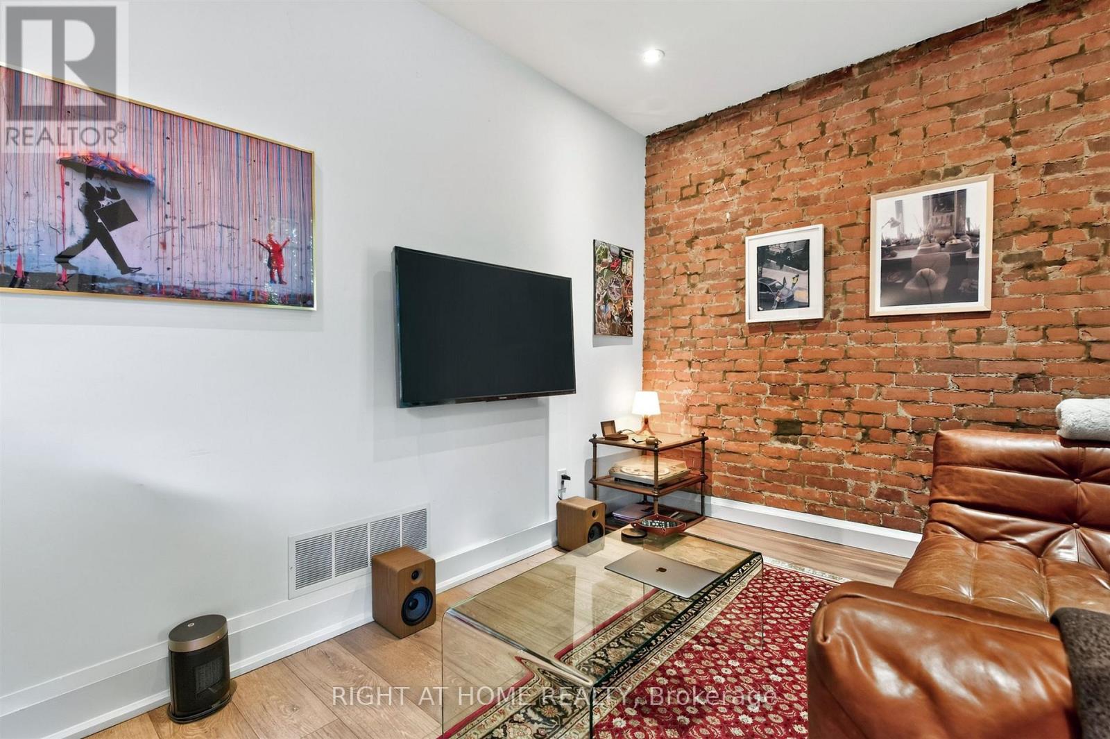 65 Rusholme Park Crescent, Toronto (Little Portugal), Ontario  M6J 2E1 - Photo 4 - C13595910