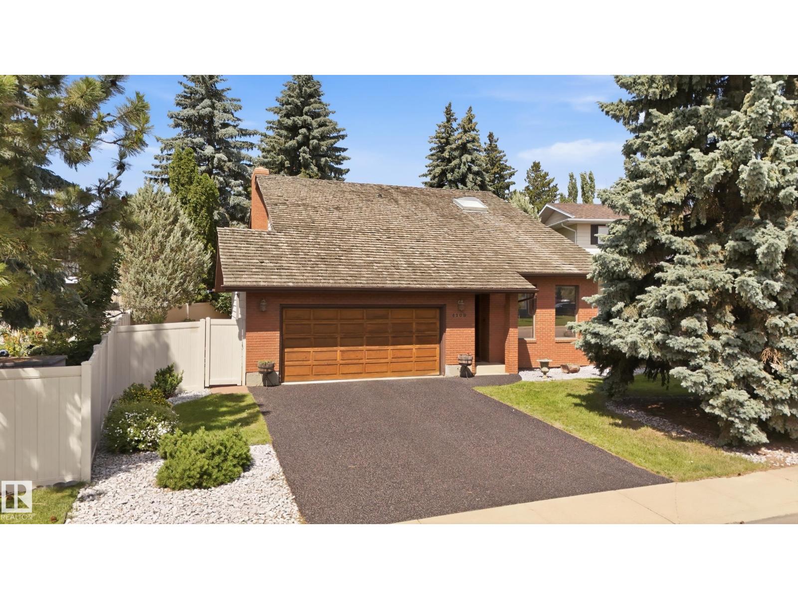 4108 Ramsay Rd NW, Edmonton, Alberta  T6H 5R2 - Photo 2 - E4500196