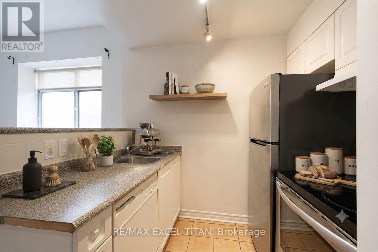 216 - 1407 Dupont Street, Toronto, Ontario  M6H 4J7 - Photo 4 - W13595948
