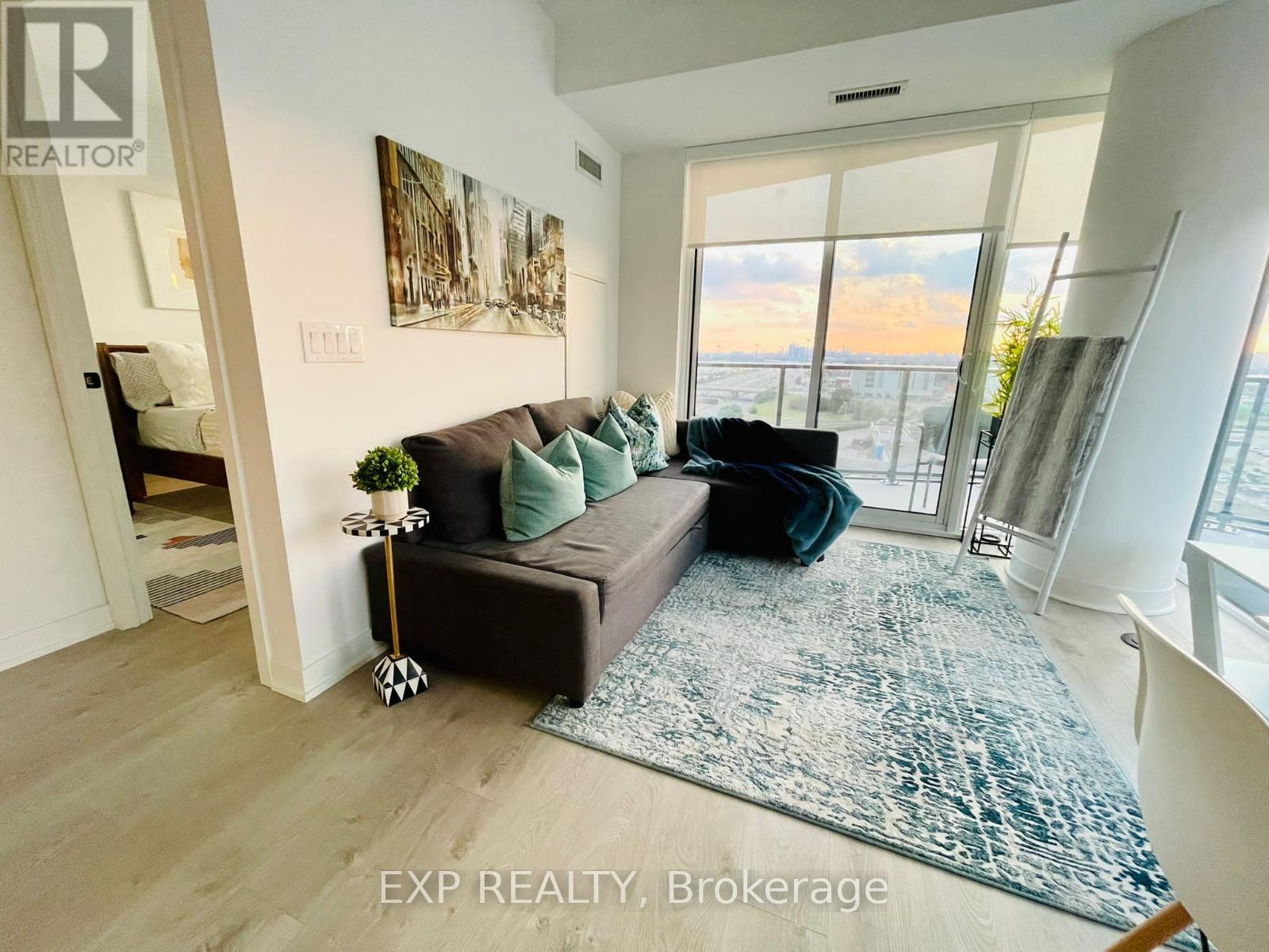 1003 - 36 Zorra Street, Toronto, Ontario  M8Z 0G5 - Photo 2 - W13595950
