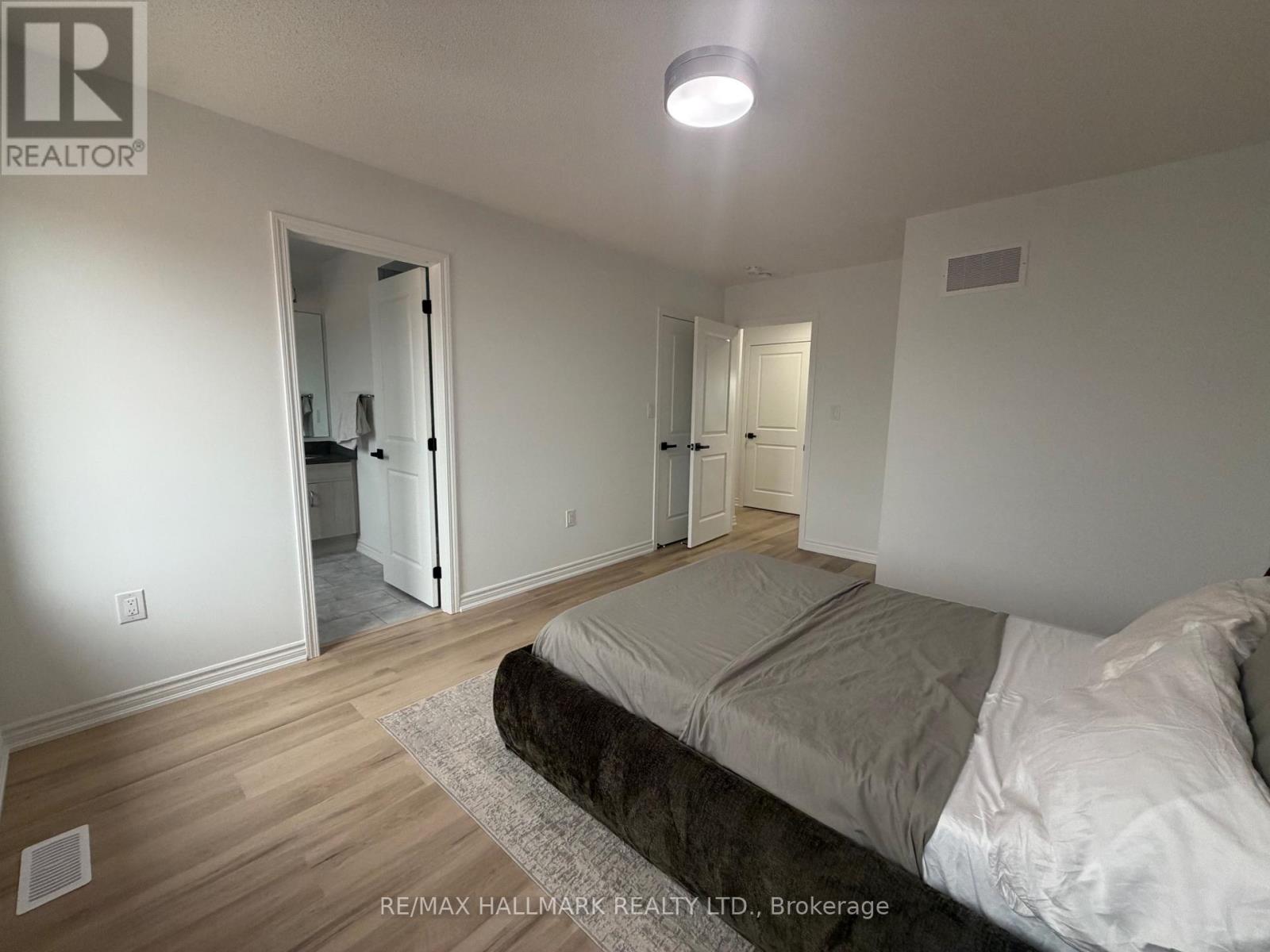 3384 Wrybill Path, Oakville, Ontario  L6H 8E4 - Photo 25 - W13595952