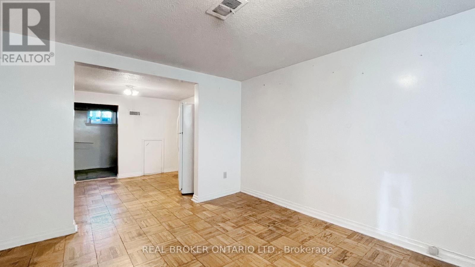 3241 Dufferin Street, Toronto, Ontario  M6A 2T2 - Photo 31 - W13595978