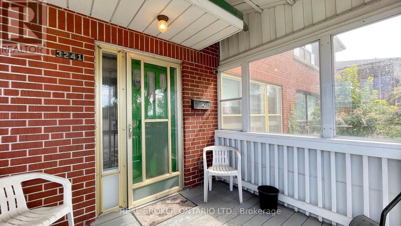 3241 Dufferin Street, Toronto, Ontario  M6A 2T2 - Photo 4 - W13595978