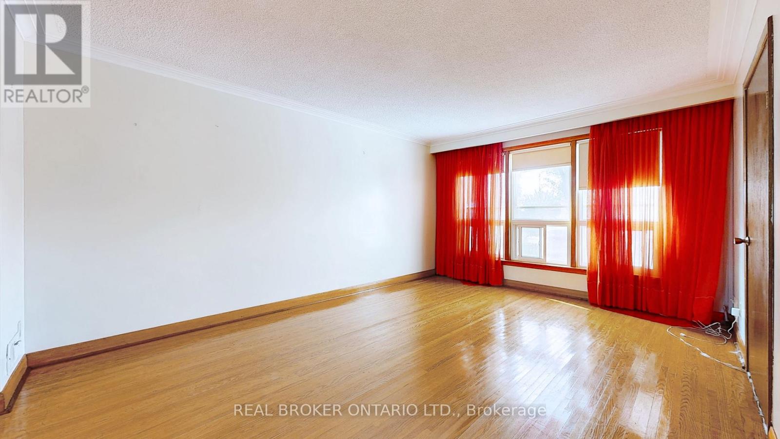 3241 Dufferin Street, Toronto, Ontario  M6A 2T2 - Photo 5 - W13595978