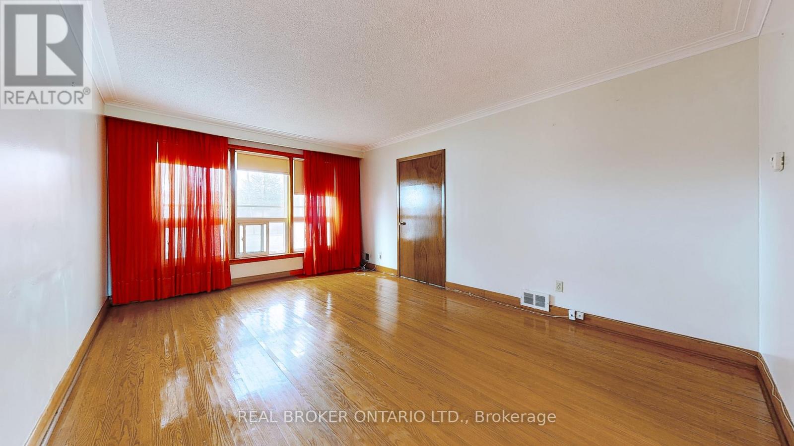 3241 Dufferin Street, Toronto, Ontario  M6A 2T2 - Photo 6 - W13595978