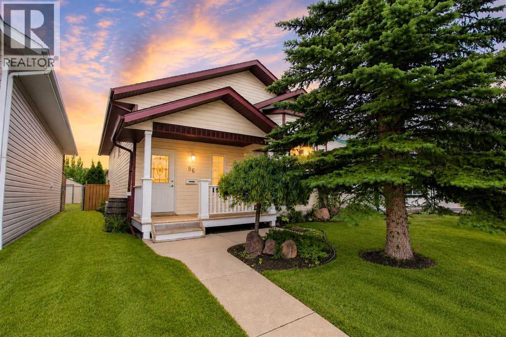96 Duckering Close, Red Deer, Alberta  T4R 2Z4 - Photo 1 - A2331055