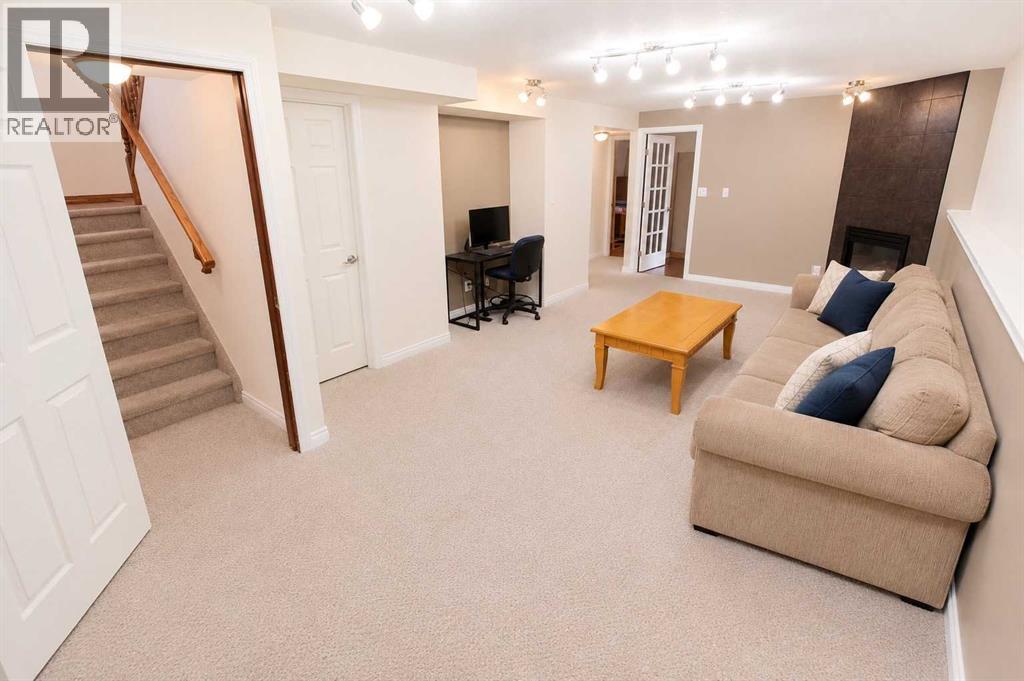 96 Duckering Close, Red Deer, Alberta  T4R 2Z4 - Photo 17 - A2331055