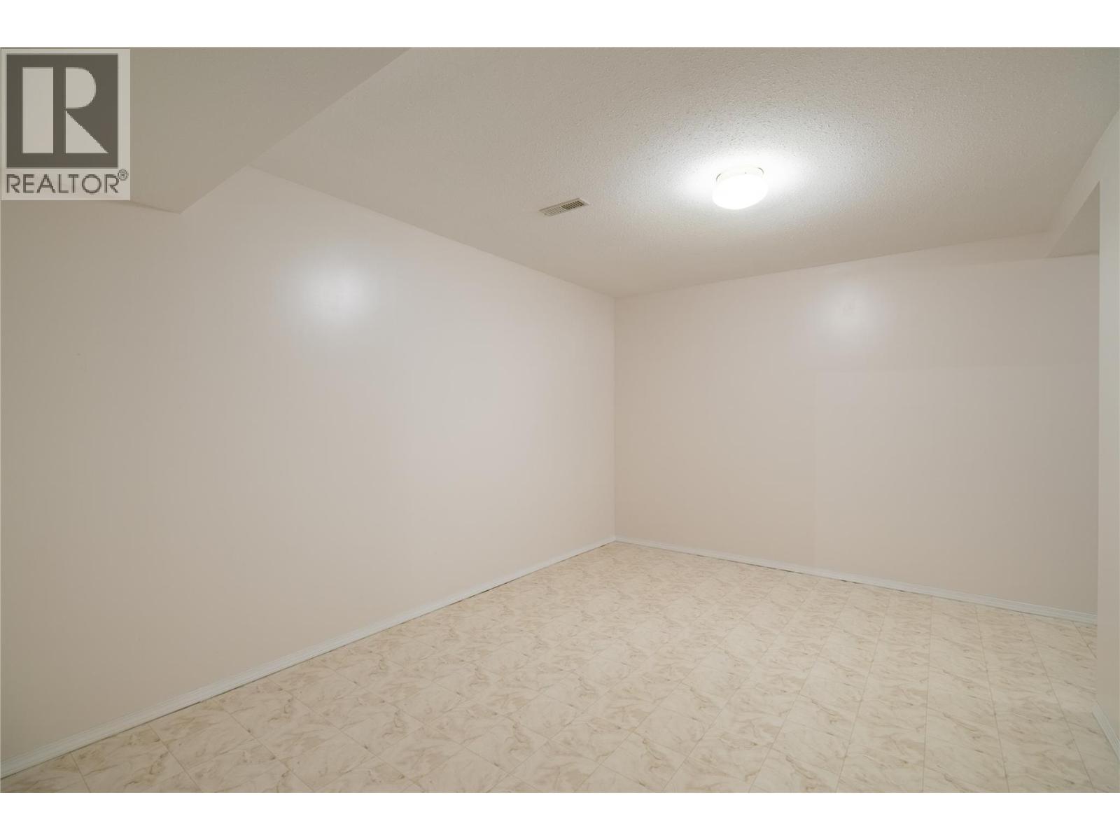 8770 Clerke Road, Coldstream, British Columbia  V1B 1W2 - Photo 29 - 10395450