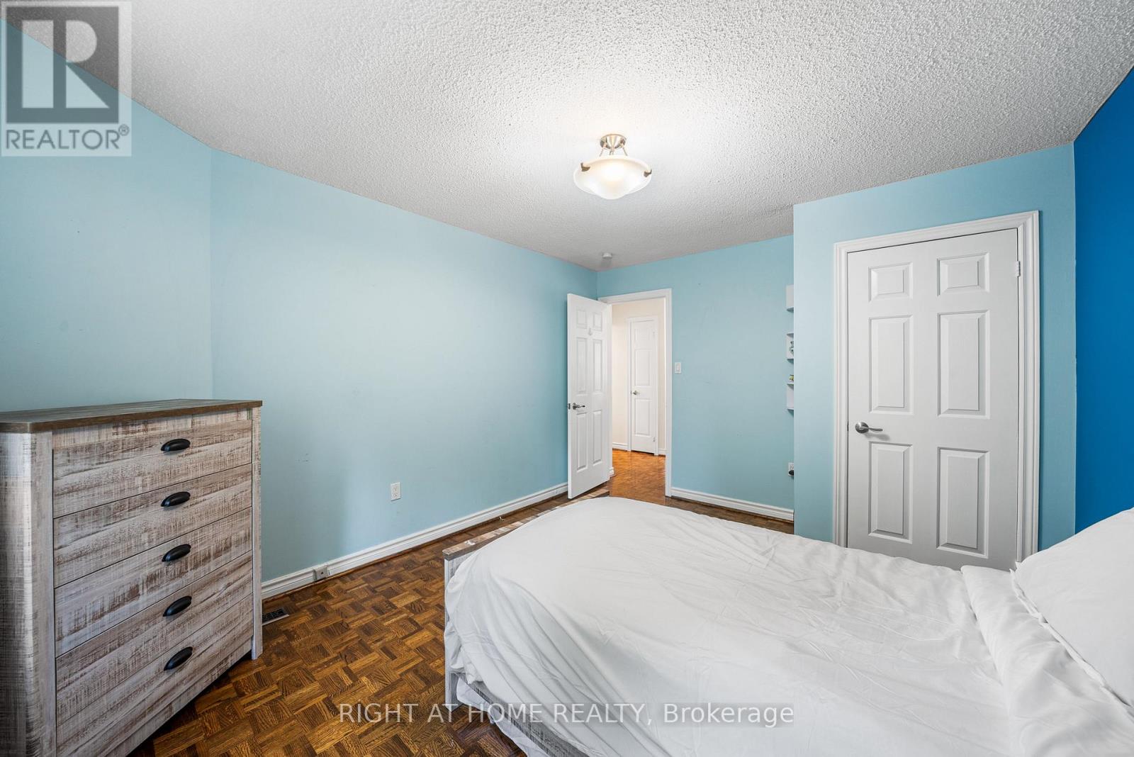 5 Stave Crescent, Richmond Hill, Ontario  L4C 9K4 - Photo 12 - N13514276