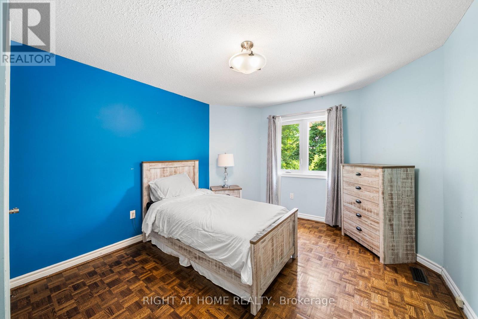 5 Stave Crescent, Richmond Hill, Ontario  L4C 9K4 - Photo 11 - N13514276