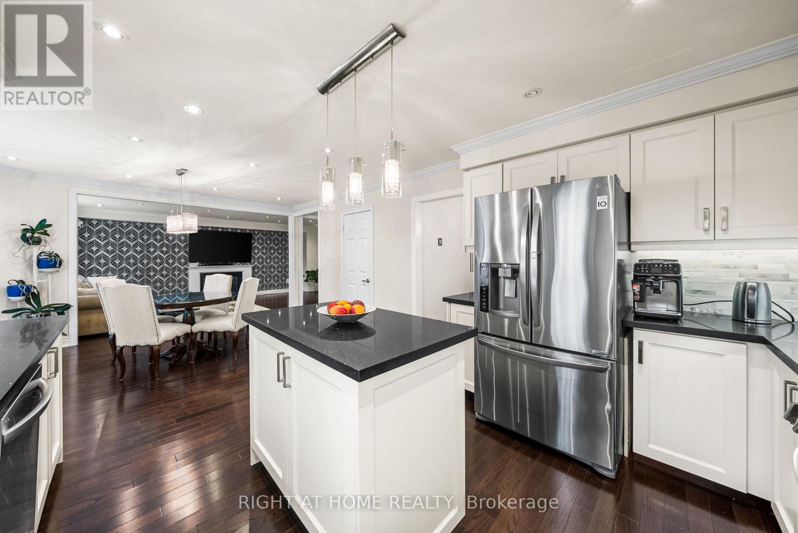 5 Stave Crescent, Richmond Hill, Ontario  L4C 9K4 - Photo 32 - N13514276